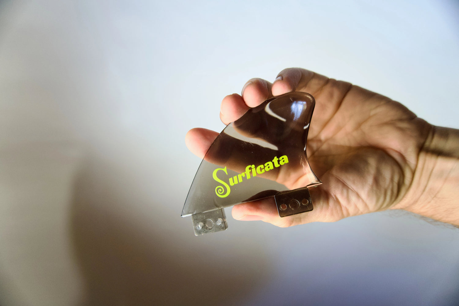 zlomena surfova fina, surfboard