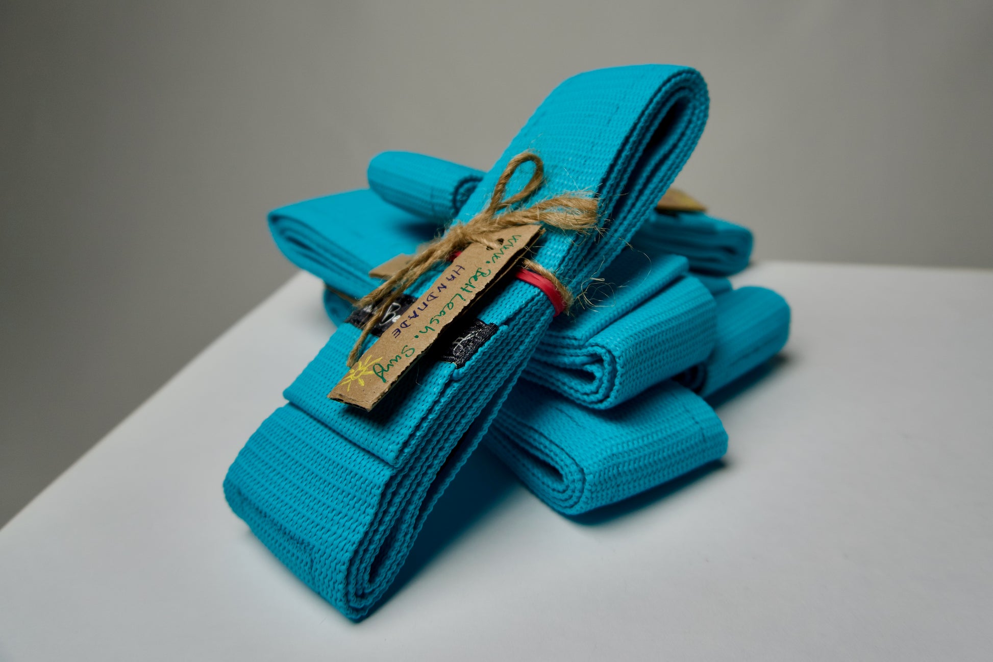 belt leashe Mirka na river surf