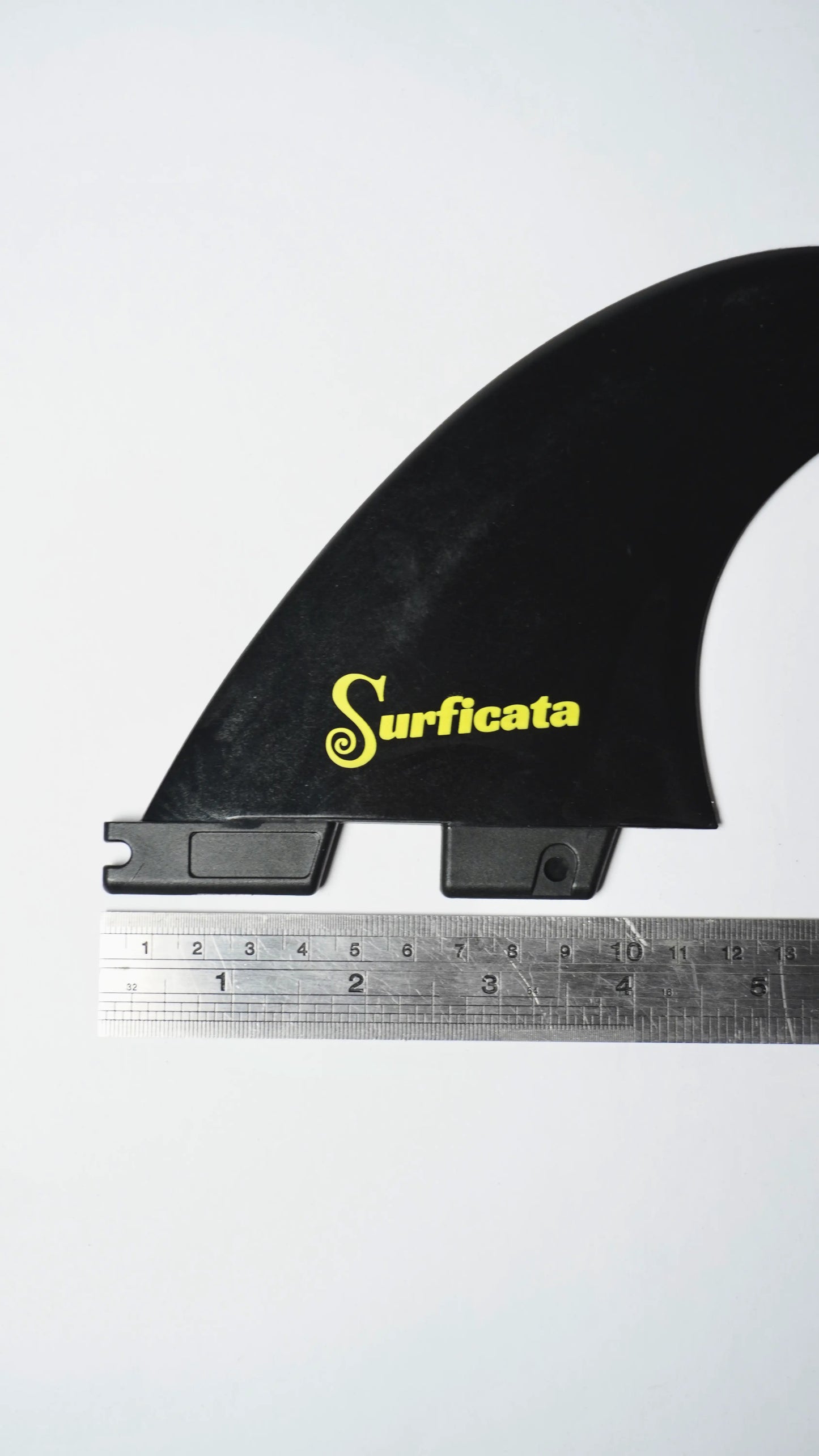 Surfové finy Surficata FCS II, Velikost Medium, GFN, veliukost měřítko