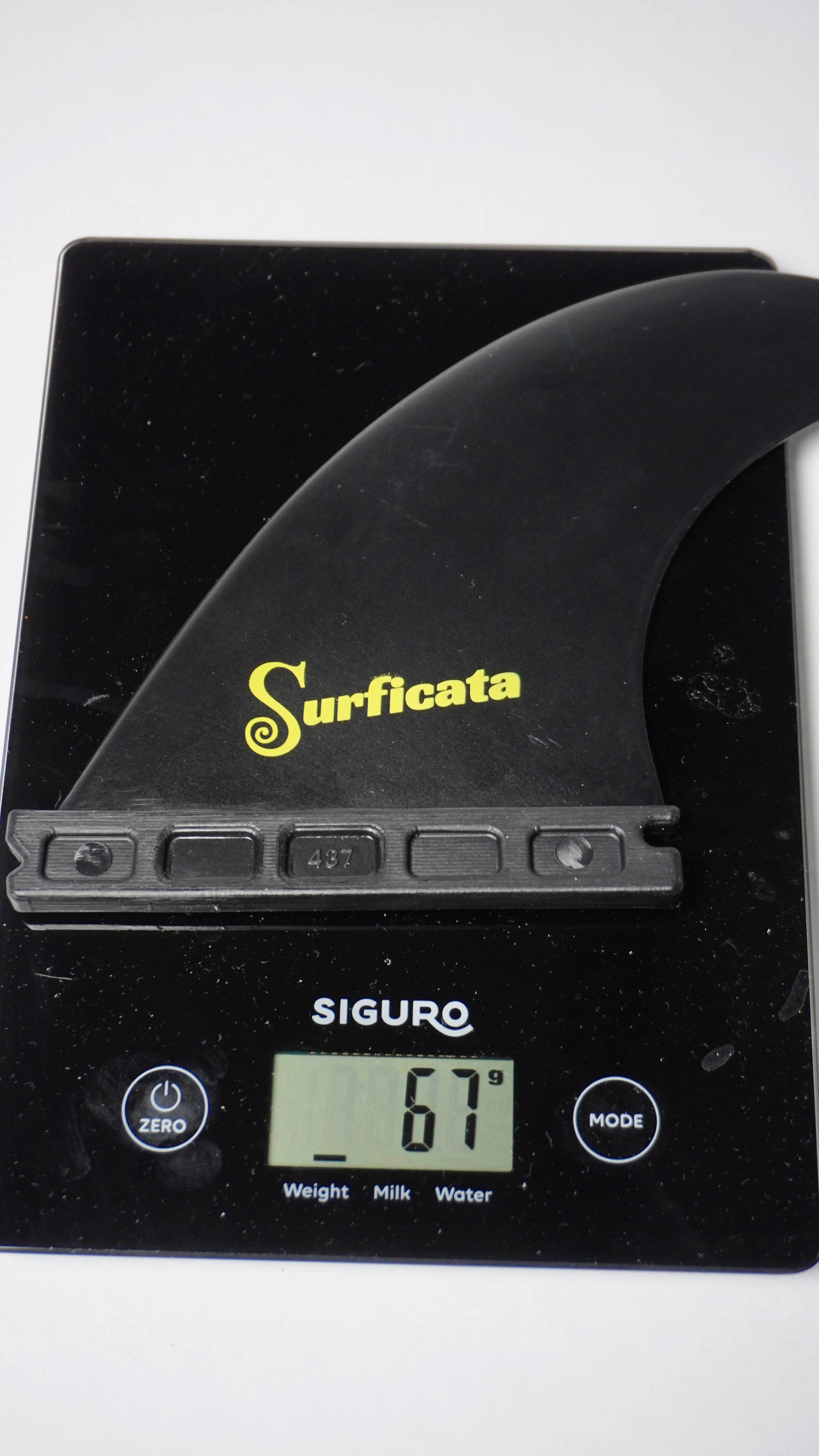 Surfové finy Futures M, Surficata 1 kus, na váze 67 g