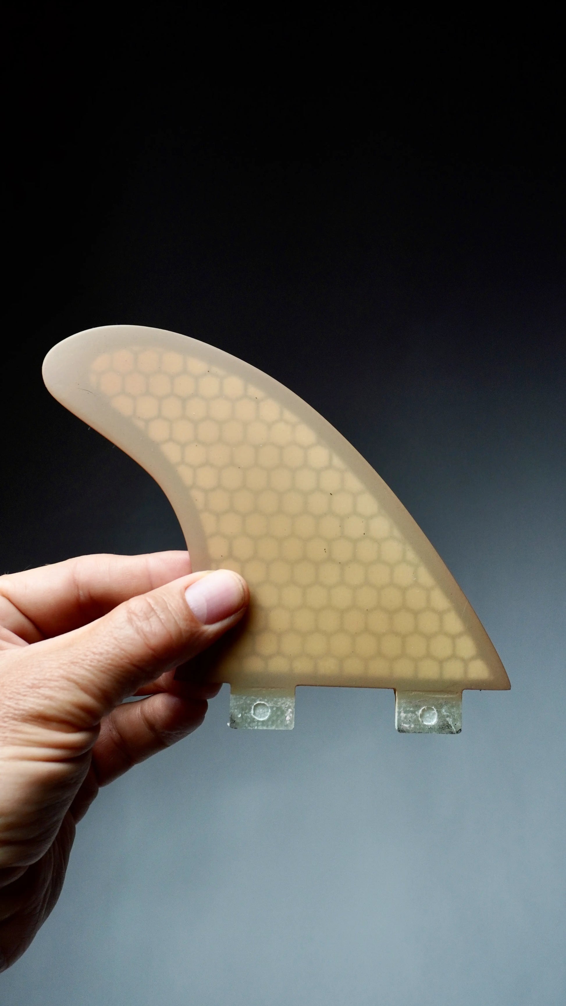 Surficata Honeycomb finy FCSI, velikost M, pohled zezadu