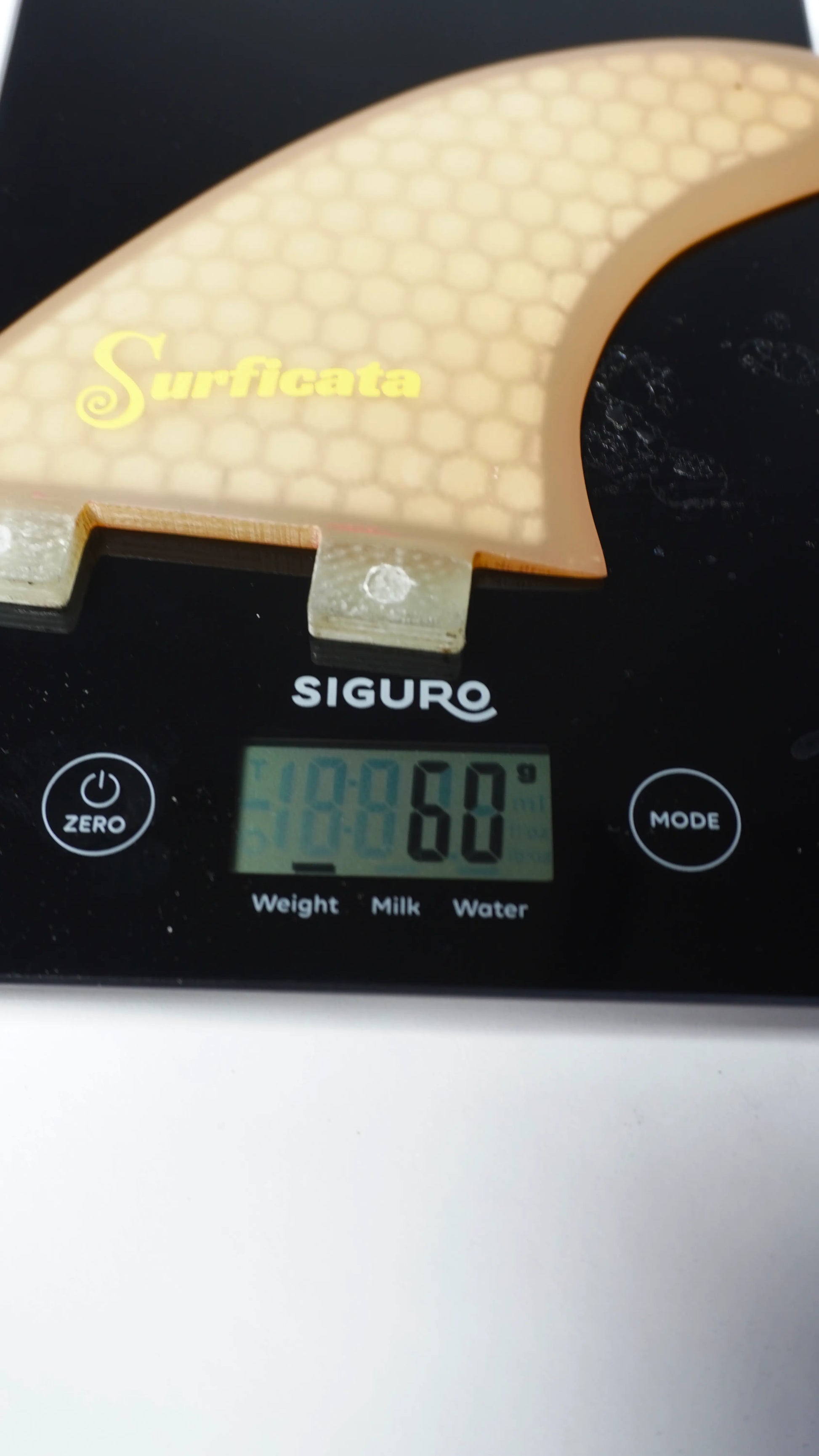 Surficata Honeycomb finy FCSI, velikost M, jeden kus 1 kus na váze, 60 g