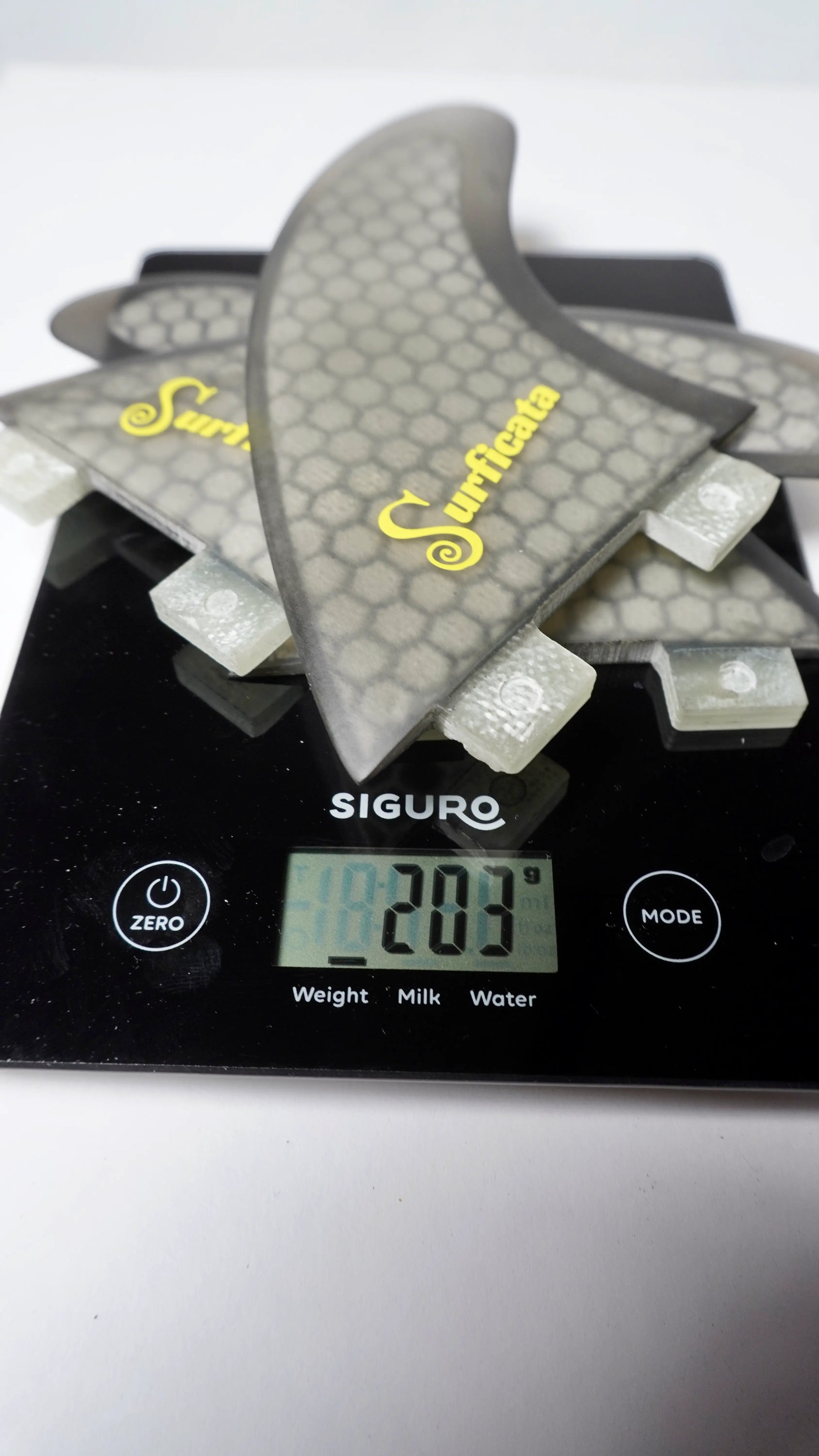 Surficata Honeycomb finy FCS I, černá, set 3 kusy, váha 203 gramů
