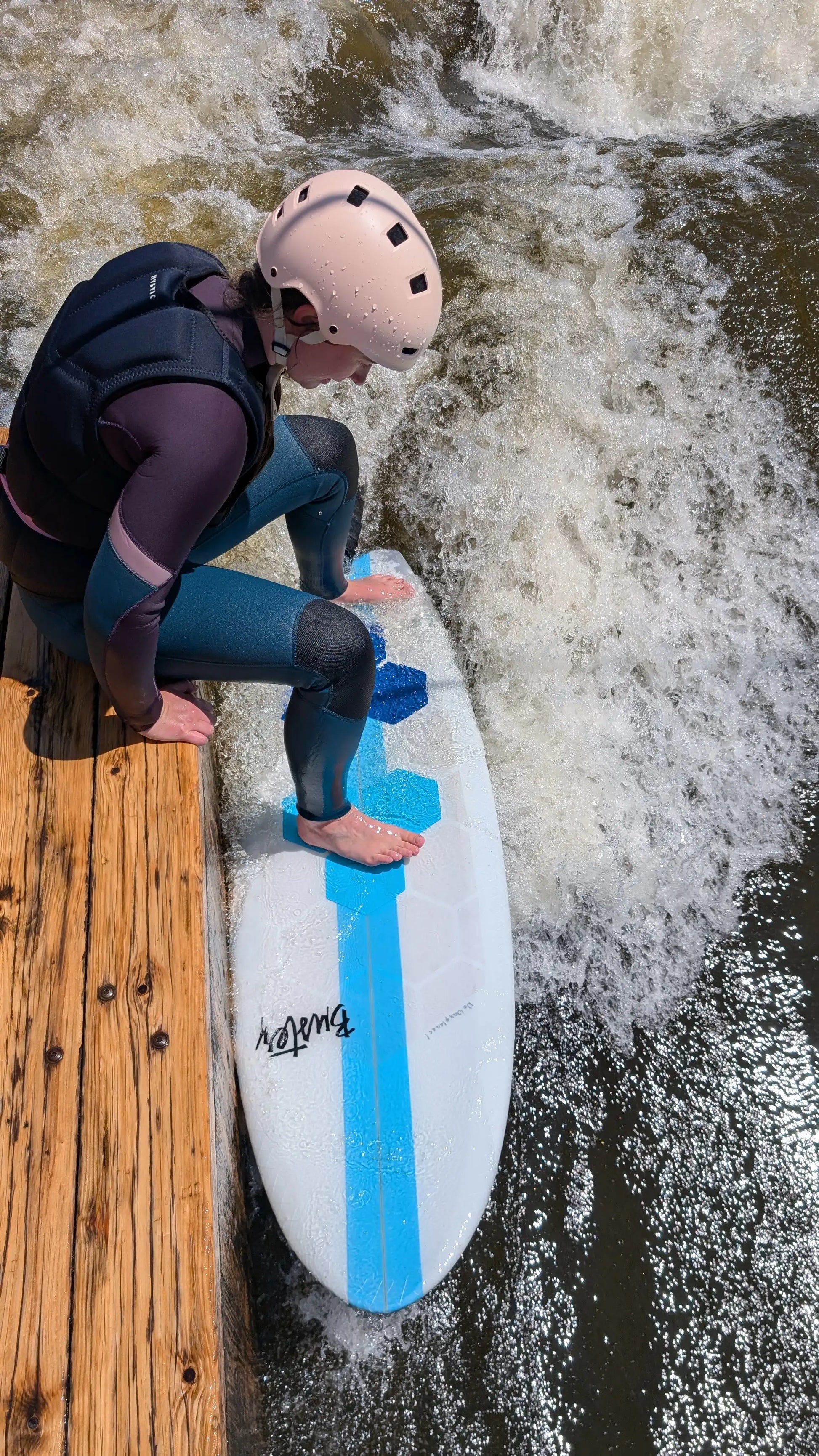 Buster Space Twin Super ve vodě nástup