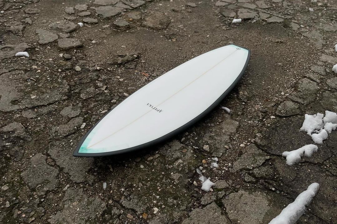 Apatyka Surfboards, custom river board pro Vlny Štvanice