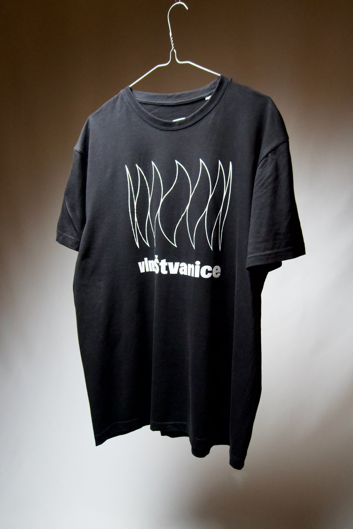 Vlny Štvanice T-shirt ~ Hollow Wave Black
