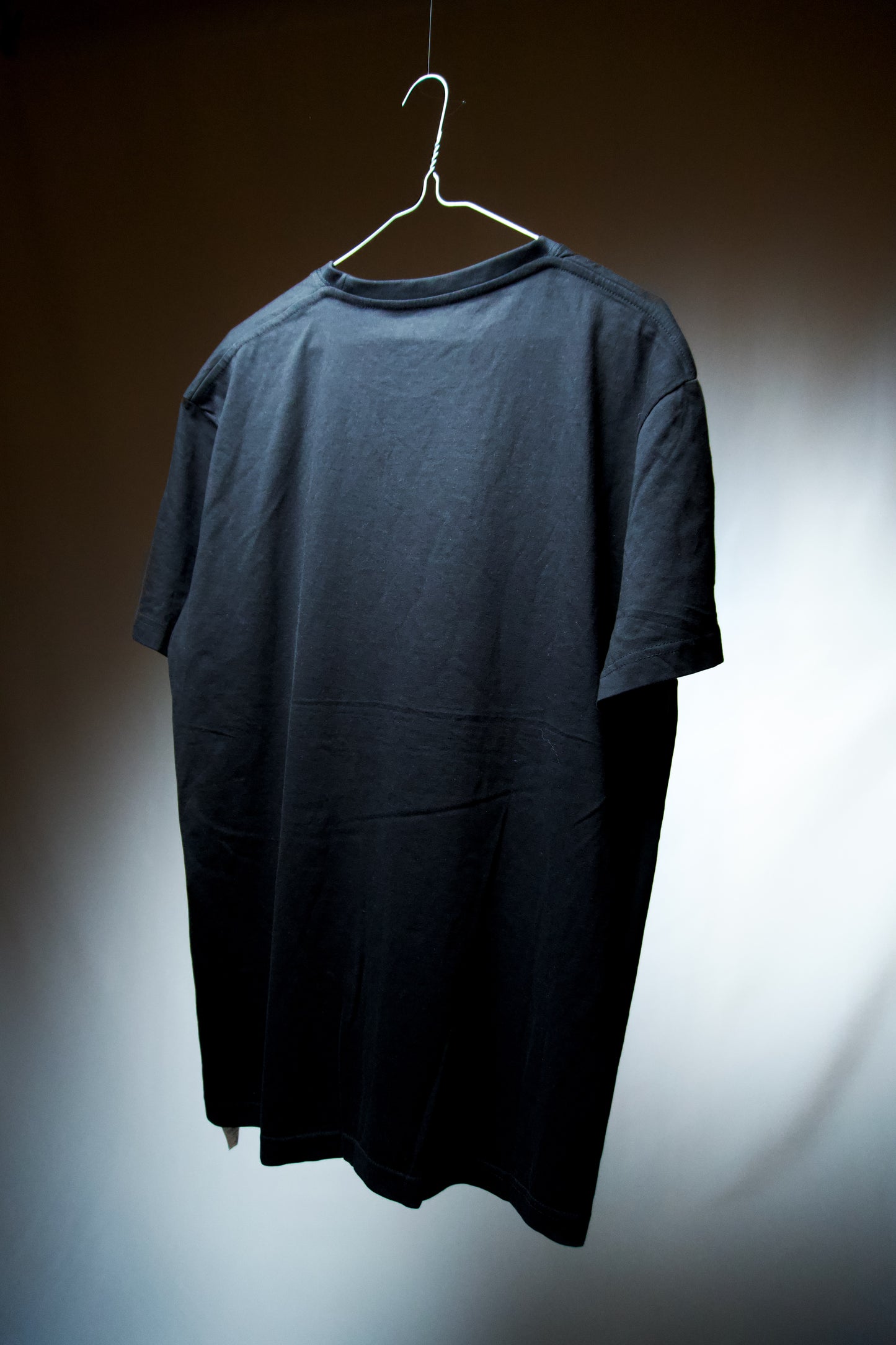 Vlny Štvanice T-shirt ~ Hollow Wave Black