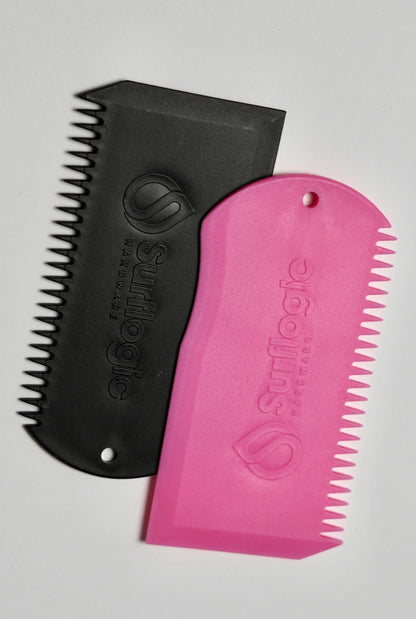 Růžový a černý Surflogic Wax Comb – škrabka a hřeben na surfový vosk