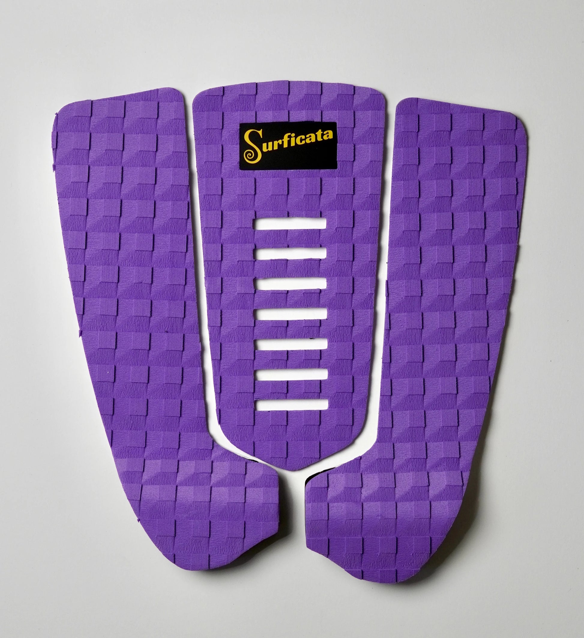 Třídílný fialový tail pad Surficata Purple Haze z EVA pěny, pohled shora.